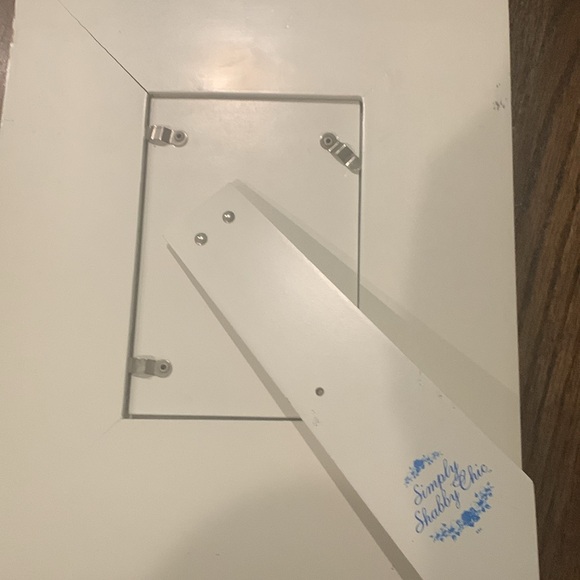 Simply Shabby Chic Frame - Picture 3 of 3